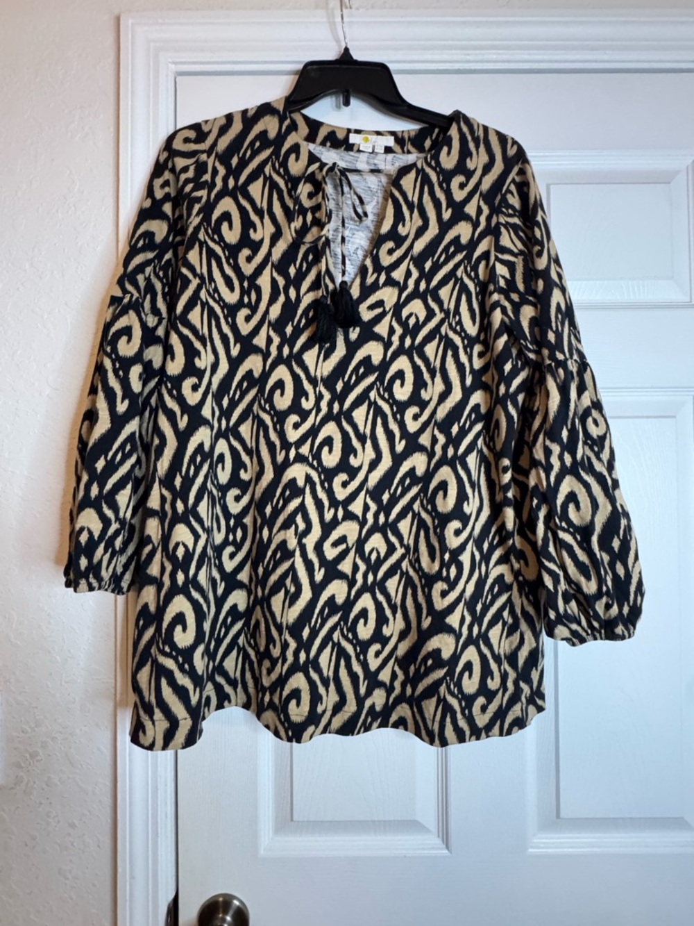 Boden Black and Tan Abstract-Print V-Neck Tassel Tunic